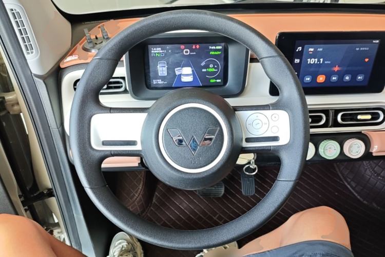 Used Wuling Hongguang MINIEV 2024 3rd Generation 215km Advanced Version Steering Wheel