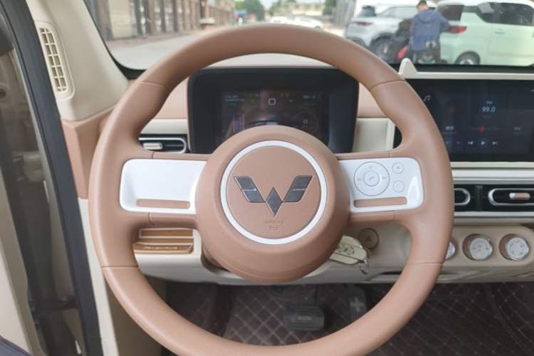 Used Wuling Hongguang MINIEV 2024 3rd Generation 215km Advanced Version Steering Wheel