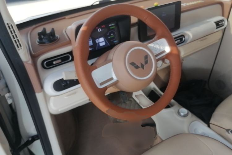 Used Wuling Hongguang MINIEV 2024 3rd Generation 215km Advanced Version Steering Wheel