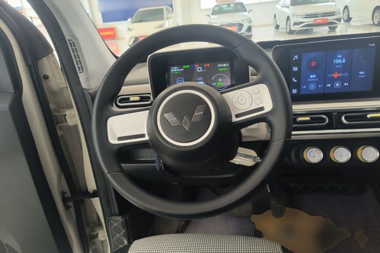 Used Wuling Hongguang MINIEV 2024 3rd Generation 215km Advanced Version Steering Wheel