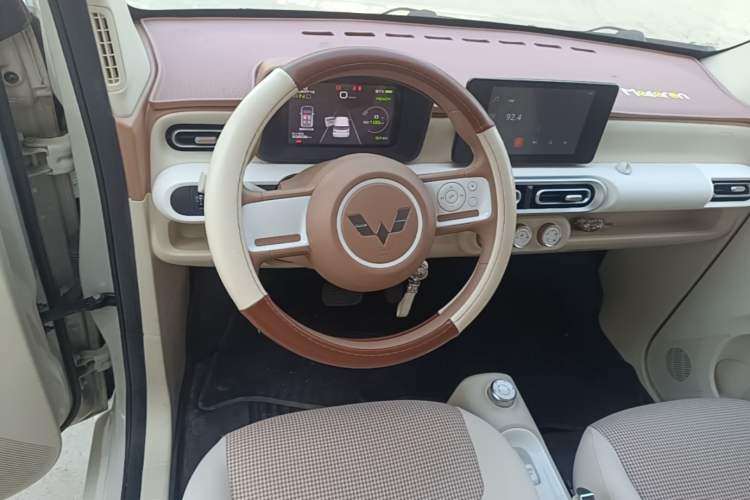 Used Wuling Hongguang MINIEV 2024 3rd Generation 215km Advanced Version Steering Wheel