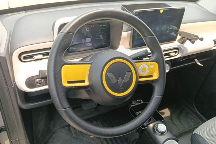 Used Wuling Hongguang MINIEV 2024 3rd Generation 215km Youth Edition Steering Wheel