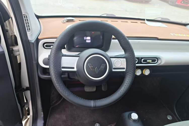 Used Wuling Hongguang MINIEV 2024 3rd Generation 215km Youth Edition Steering Wheel