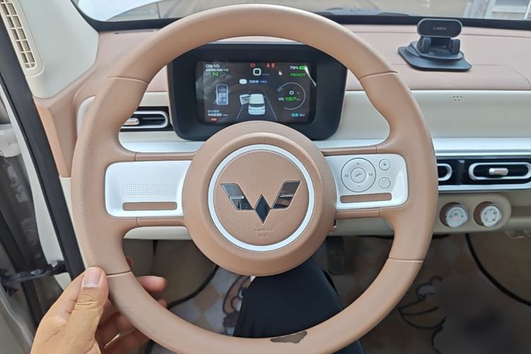 Used Wuling Hongguang MINIEV 2024 3rd Generation 215km Youth Edition Steering Wheel