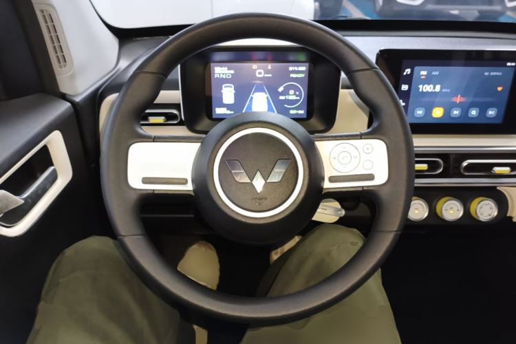 Used Wuling Hongguang MINIEV 2024 3rd Generation 215km Advanced Version Steering Wheel