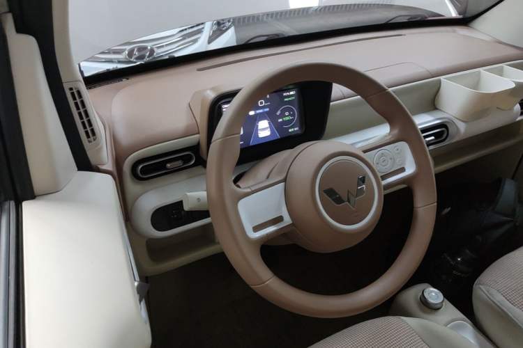 Used Wuling Hongguang MINIEV 2024 3rd Generation 215km Youth Edition Steering Wheel