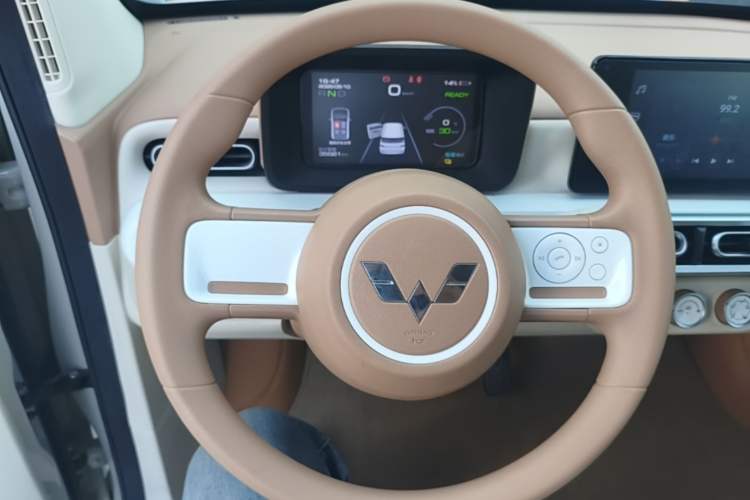 Used Wuling Hongguang MINIEV 2024 3rd Generation 215km Advanced Version Steering Wheel