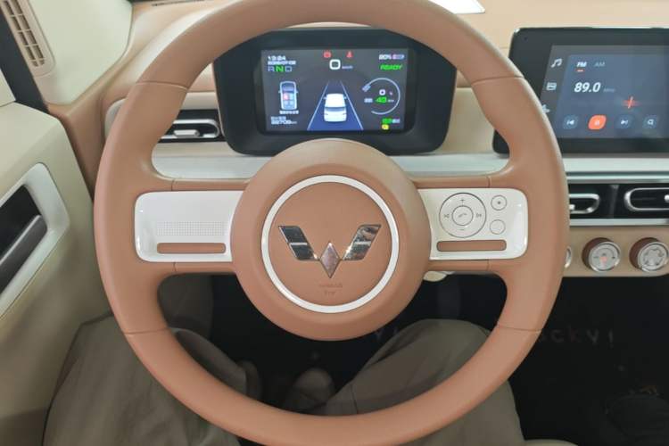 Used Wuling Hongguang MINIEV 2024 3rd Generation 215km Advanced Version Steering Wheel