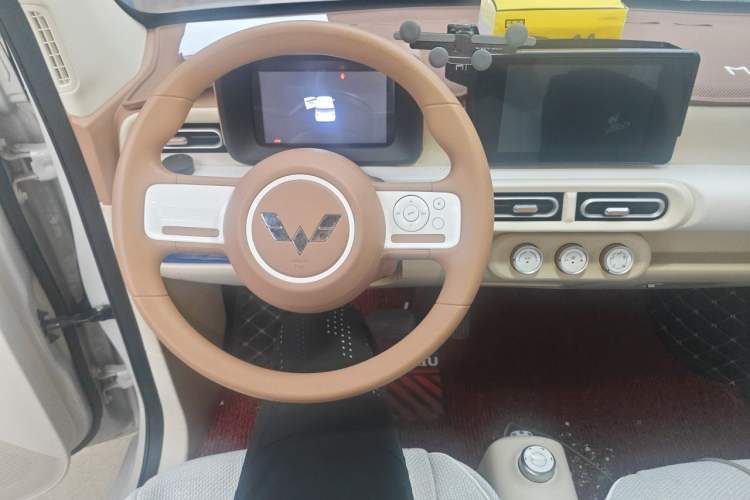 Used Wuling Hongguang MINIEV 2024 3rd Generation 215km Advanced Version Steering Wheel
