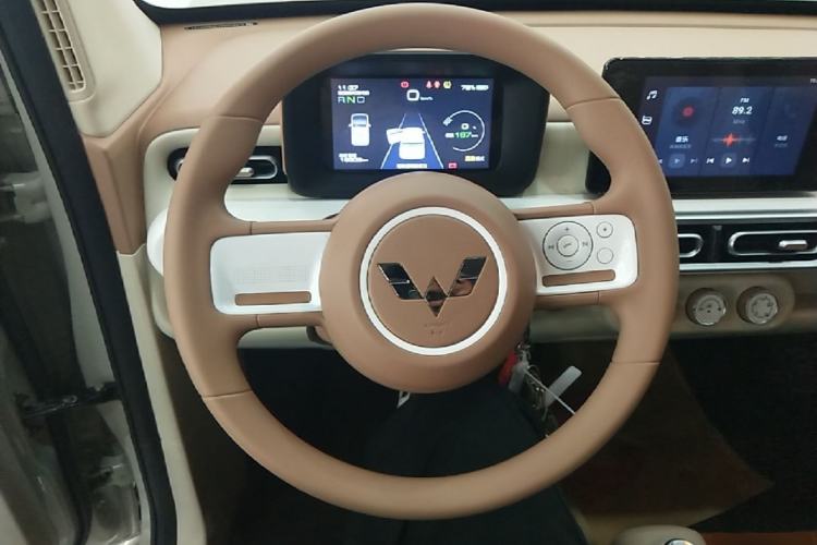 Used Wuling Hongguang MINIEV 2024 3rd Generation 170 km Steering Wheel