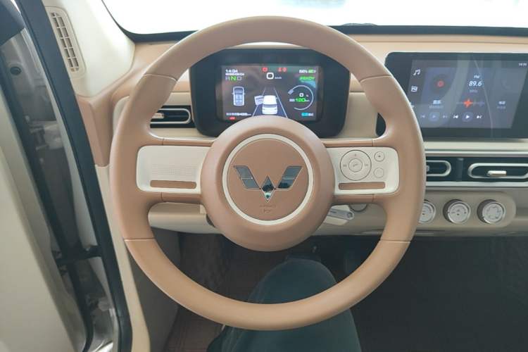 Used Wuling Hongguang MINIEV 2024 3rd Generation 215km Advanced Version Steering Wheel