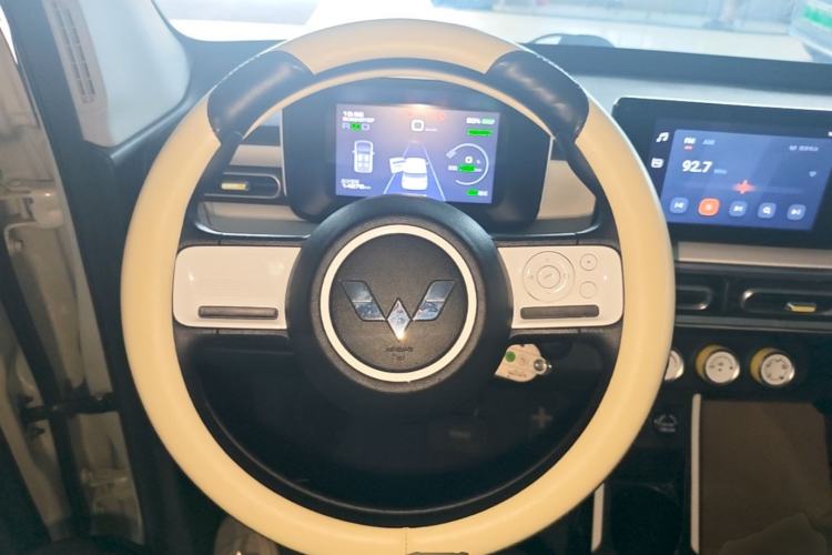 Used Wuling Hongguang MINIEV 2024 3rd Generation 170 km Steering Wheel