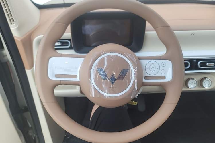 Used Wuling Hongguang MINIEV 2024 3rd Generation 215km Youth Edition Steering Wheel