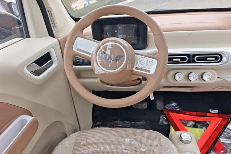 Used Wuling Hongguang MINIEV 2024 3rd Generation 215km Youth Edition Steering Wheel