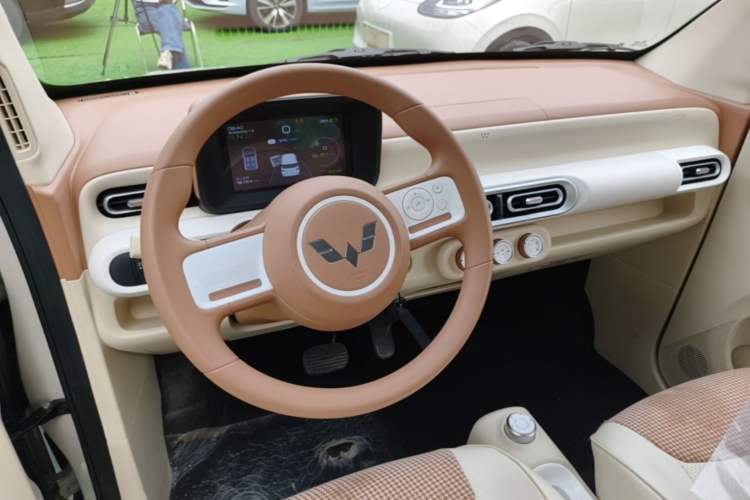 Used Wuling Hongguang MINIEV 2024 3rd Generation 215km Youth Edition Steering Wheel
