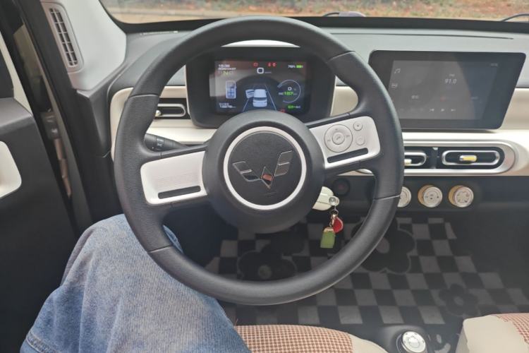 Used Wuling Hongguang MINIEV 2024 3rd Generation 215km Advanced Version Steering Wheel