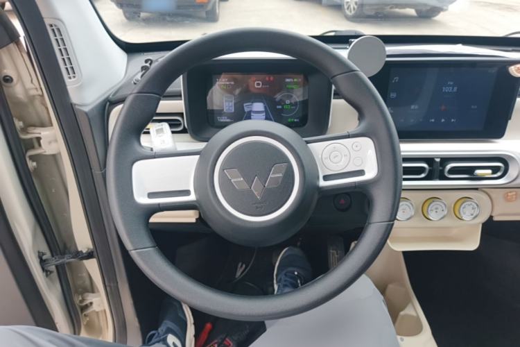 Used Wuling Hongguang MINIEV 2024 3rd Generation 215km Advanced Version Steering Wheel