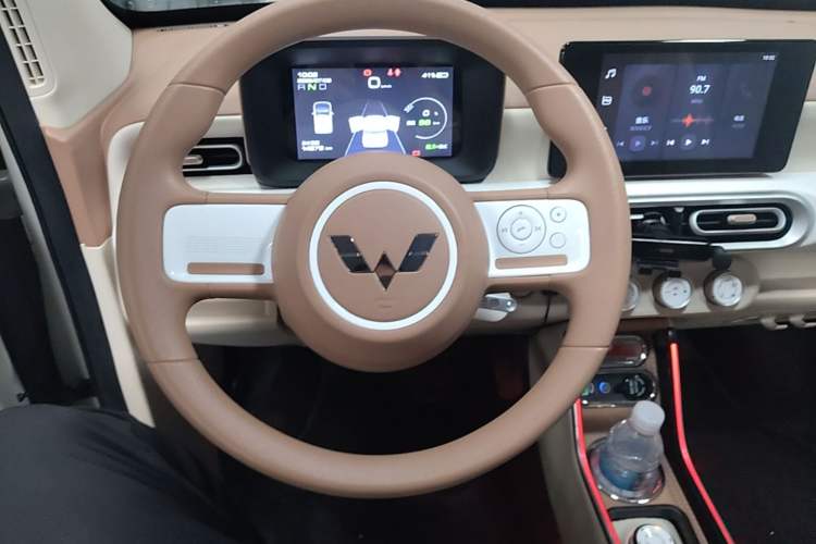 Used Wuling Hongguang MINIEV 2024 3rd Generation 215km Advanced Version Steering Wheel