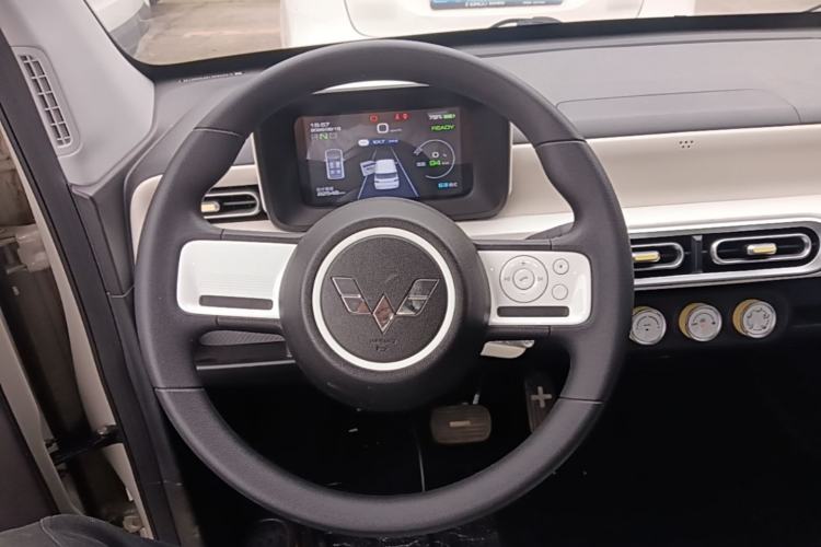 Used Wuling Hongguang MINIEV 2024 3rd Generation 120 km Steering Wheel