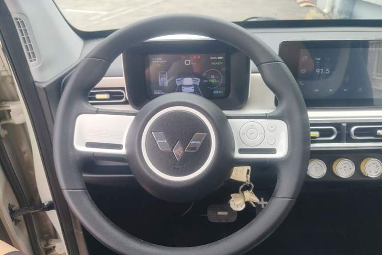 Used Wuling Hongguang MINIEV 2024 3rd Generation 215km Advanced Version Steering Wheel