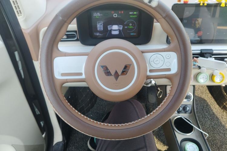 Used Wuling Hongguang MINIEV 2024 3rd Generation 215km Advanced Version Steering Wheel