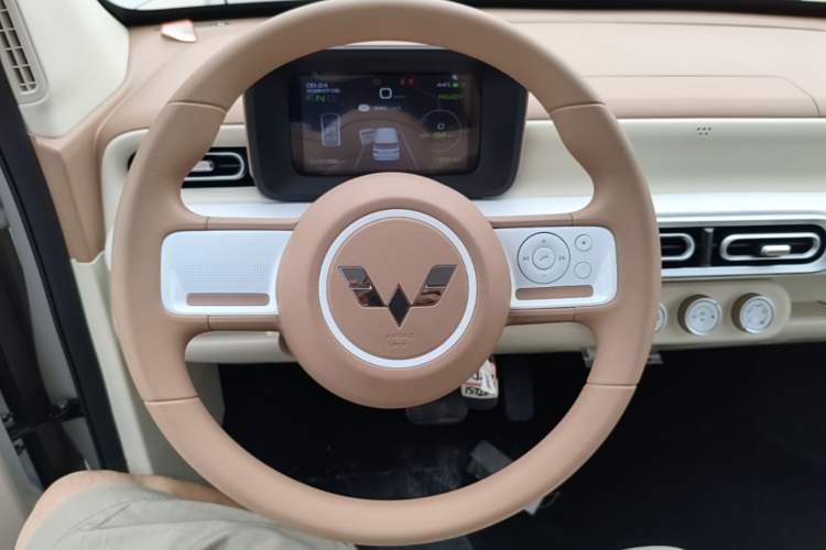 Used Wuling Hongguang MINIEV 2024 3rd Generation 215km Youth Edition Steering Wheel