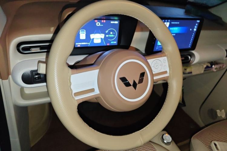 Used Wuling Hongguang MINIEV 2024 3rd Generation 215km Youth Edition Steering Wheel
