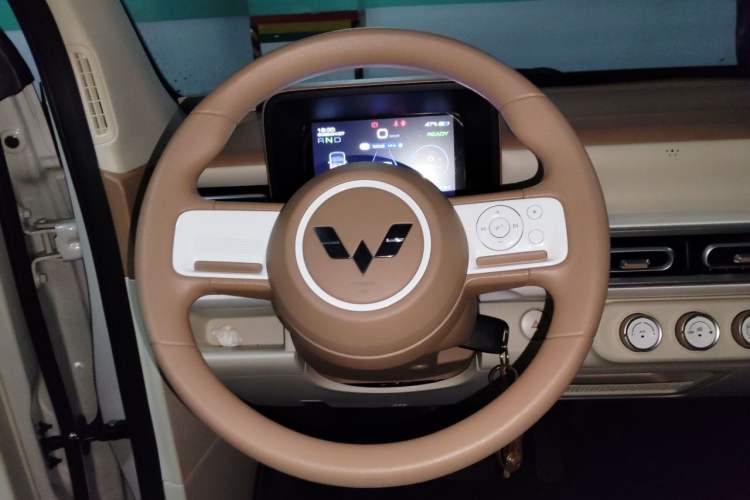 Used Wuling Hongguang MINIEV 2024 3rd Generation 215km Youth Edition Steering Wheel
