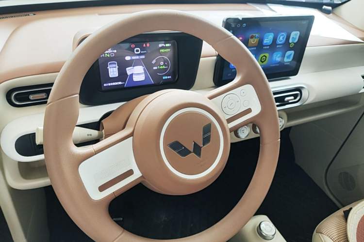 Used Wuling Hongguang MINIEV 2024 3rd Generation 215km Youth Edition Steering Wheel