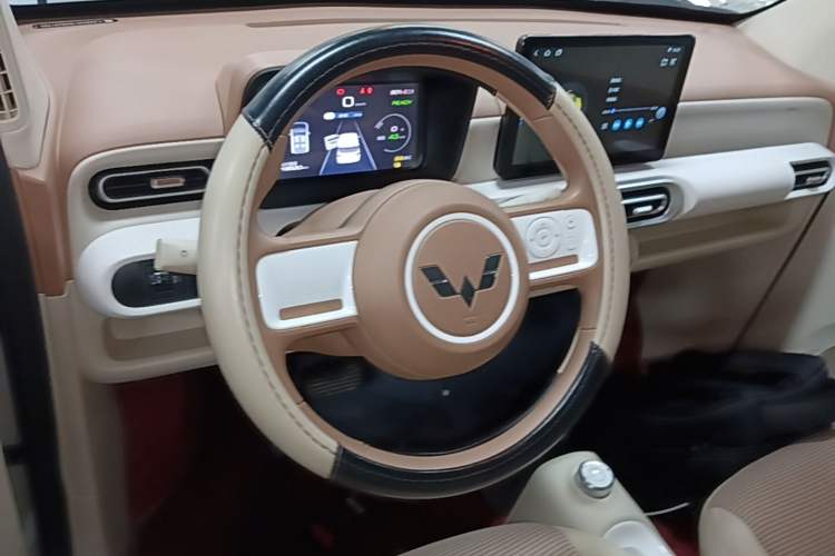 Used Wuling Hongguang MINIEV 2024 3rd Generation 215km Youth Edition Steering Wheel