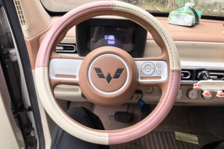 Used Wuling Hongguang MINIEV 2024 3rd Generation 215km Youth Edition Steering Wheel