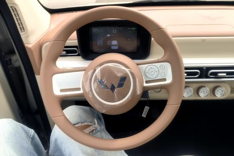 Used Wuling Hongguang MINIEV 2024 3rd Generation 215km Youth Edition Steering Wheel