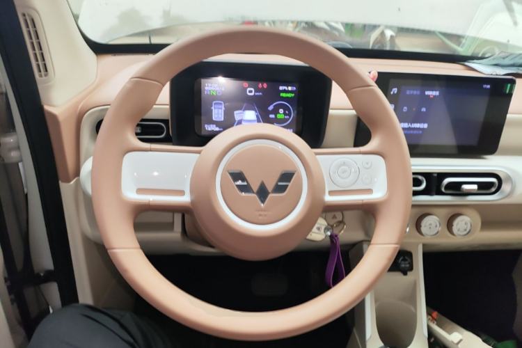 Used Wuling Hongguang MINIEV 2024 3rd Generation 215km Advanced Version Steering Wheel
