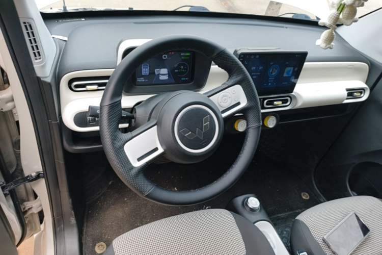 Used Wuling Hongguang MINIEV 2024 3rd Generation 215km Youth Edition Steering Wheel