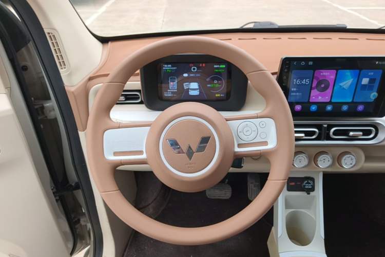 Used Wuling Hongguang MINIEV 2024 3rd Generation 215km Advanced Version Steering Wheel
