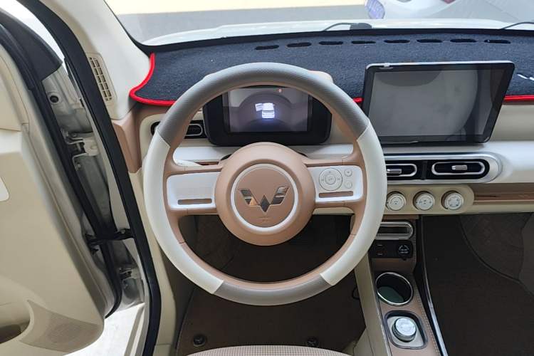 Used Wuling Hongguang MINIEV 2024 3rd Generation 215km Youth Edition Steering Wheel