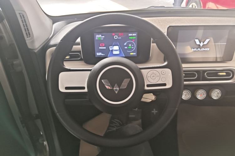 Used Wuling Hongguang MINIEV 2024 3rd Generation 170 km Steering Wheel