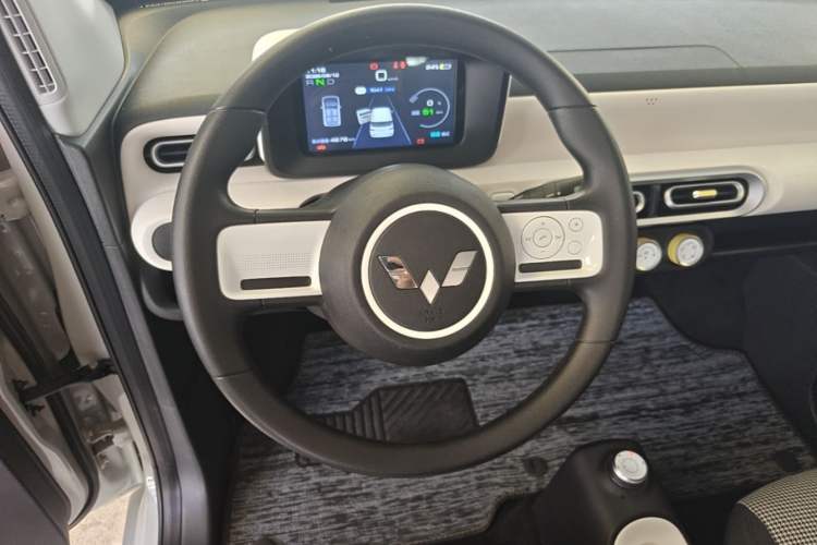 Used Wuling Hongguang MINIEV 2024 3rd Generation 215km Youth Edition Steering Wheel