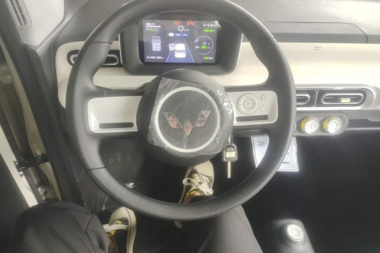 Used Wuling Hongguang MINIEV 2024 3rd Generation 215km Youth Edition Steering Wheel
