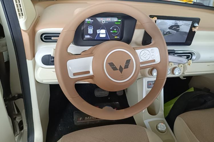 Used Wuling Hongguang MINIEV 2024 3rd Generation 215km Advanced Version Steering Wheel