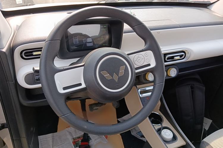 Used Wuling Hongguang MINIEV 2024 3rd Generation 120 km Steering Wheel