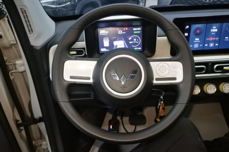 Used Wuling Hongguang MINIEV 2024 3rd Generation 215km Advanced Version Steering Wheel