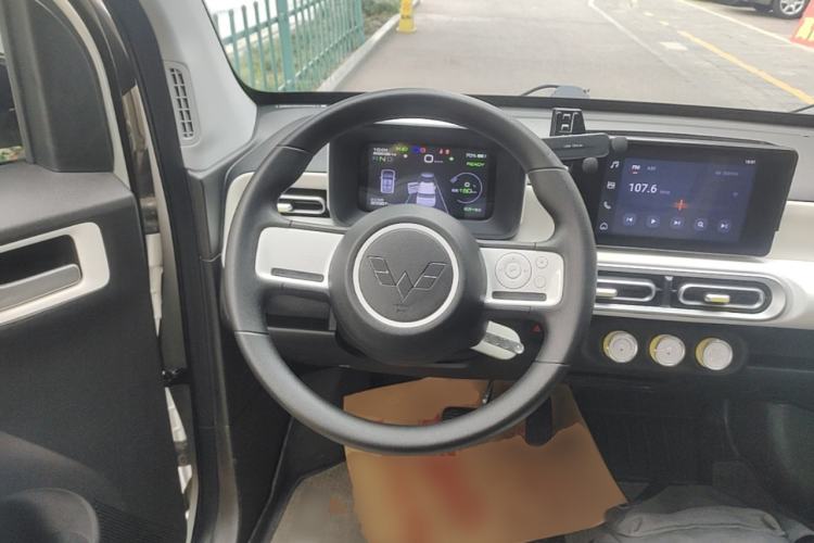 Used Wuling Hongguang MINIEV 2024 3rd Generation 215km Advanced Version Steering Wheel