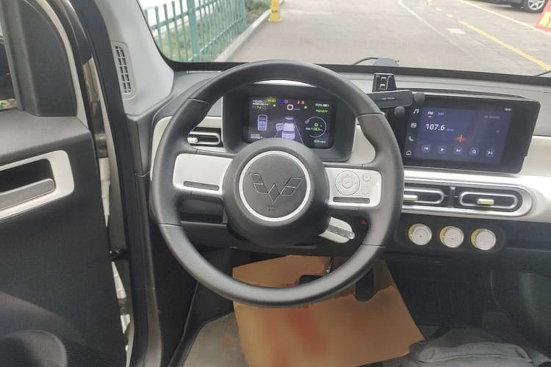 Used Wuling Hongguang MINIEV 2024 3rd Generation 215km Advanced Version Steering Wheel