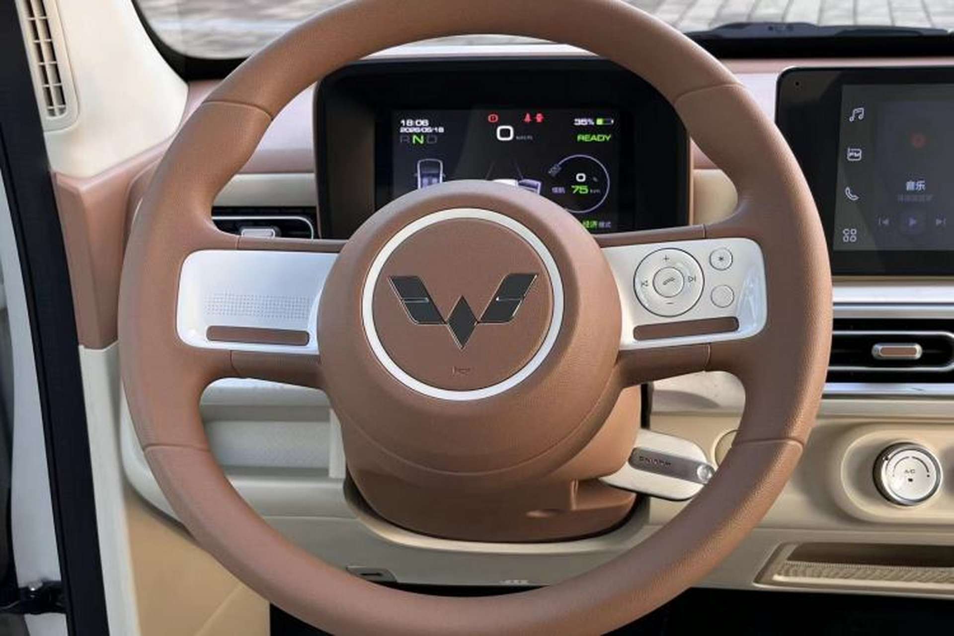Used Wuling Hongguang MINIEV 2024 3rd Generation 215km Advanced Version Steering Wheel