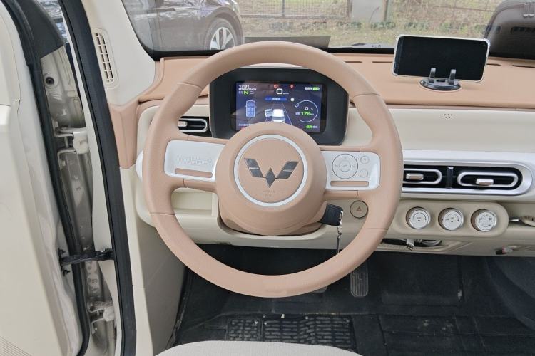 Used Wuling Hongguang MINIEV 2024 3rd Generation 215km Youth Edition Steering Wheel