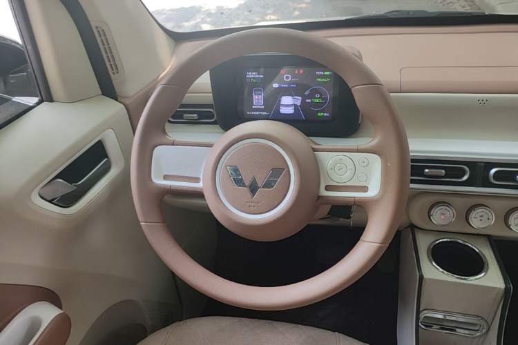 Used Wuling Hongguang MINIEV 2024 3rd Generation 215km Youth Edition Steering Wheel