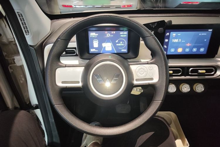 Used Wuling Hongguang MINIEV 2024 3rd Generation 215km Advanced Version Steering Wheel