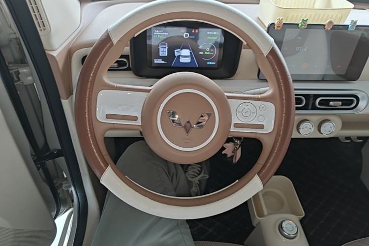 Used Wuling Hongguang MINIEV 2024 3rd Generation 215km Advanced Version Steering Wheel