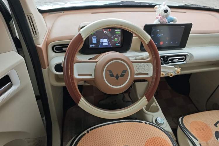 Used Wuling Hongguang MINIEV 2024 3rd Generation 215km Youth Edition Steering Wheel
